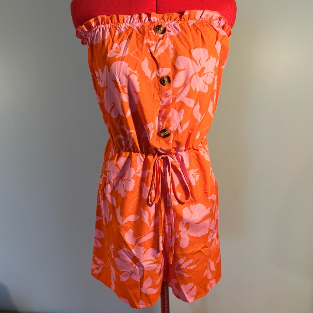 NWOT strapless shorts romper